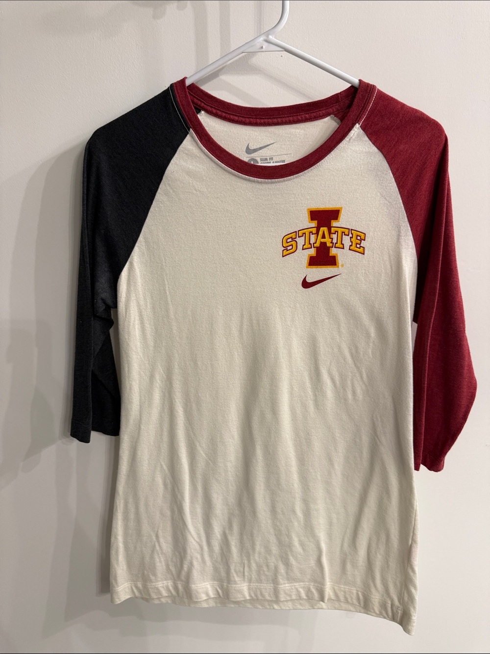 Nike Cream Raglan Tee with Maroon and Black Sleeves slim fit